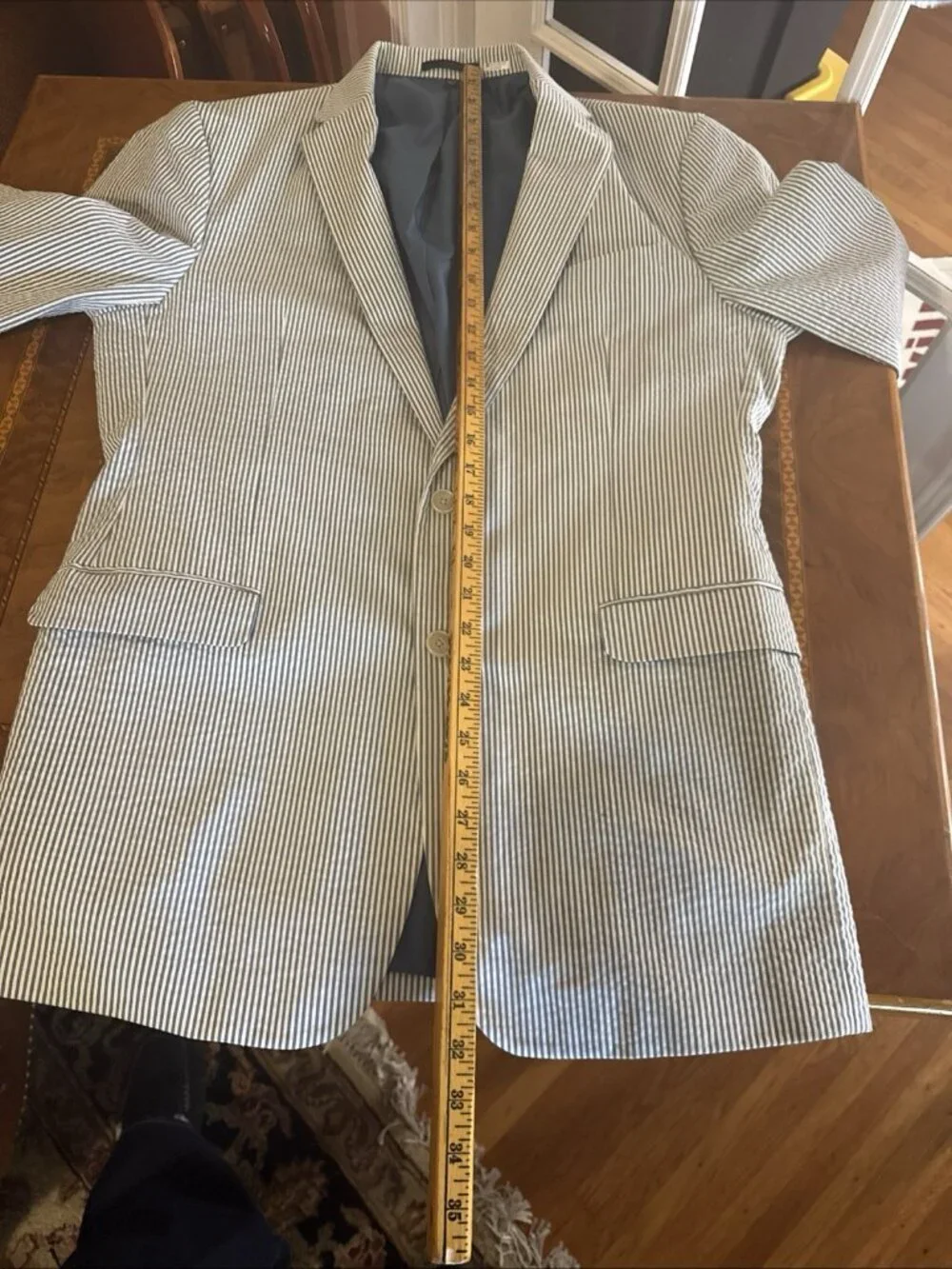 JoS A Bank Executive Seersucker Suit Men 48L 43W Pleated/Cuff Pant-Blue/White